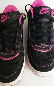 Nike Air women size 11 athletic